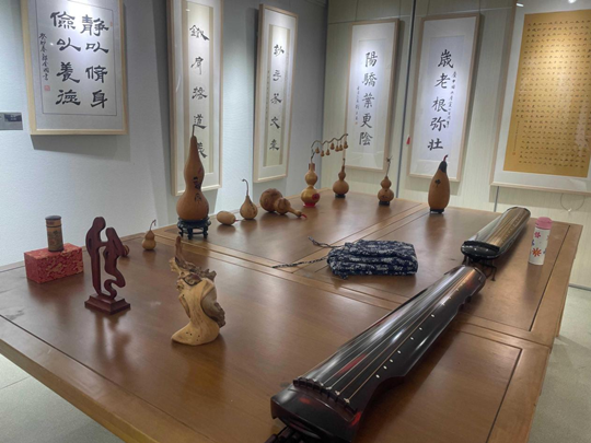 非遗大师作品慈善拍卖会在石家庄幼儿师范高等专科学校璀璨启幕
